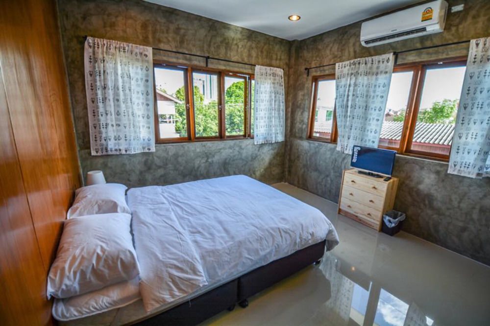 Hotel The Ghee House Chiang Mai Esterno foto